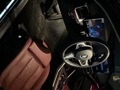 BMW 3 Series 2024, 31000 км, за 189800 CNY