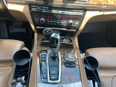BMW 7 Series 2013, 190000 км, за 79800 CNY - фото 10