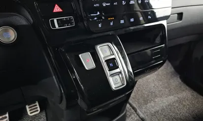 Hyundai Staria 2022, 53934 км, за 32500000 KRW - фото 9