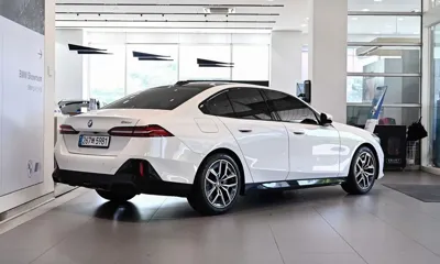 BMW 5-Series 2026, 8010 км, за 64300000 KRW