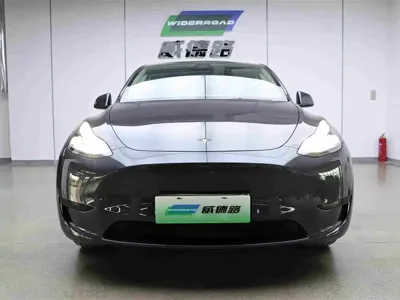 Tesla Model Y 2024, 37500 км, за 188700 CNY
