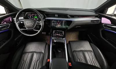 Audi e-tron 2022, 102242 км, за 49900000 KRW - фото 7