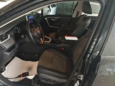 Toyota RAV4 2023, 26300 км, за 128100 CNY - фото 15