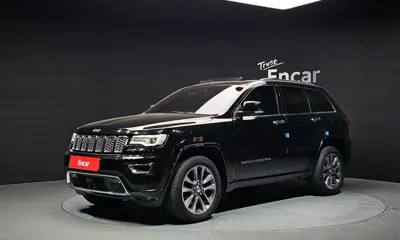 Jeep Cherokee · 2017 год