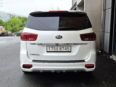Kia Canival 2019, 144321 км, за 12400000 KRW