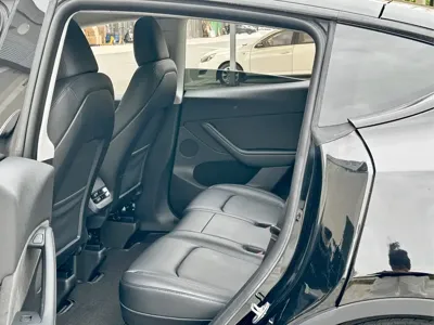 Tesla Model Y 2023, 85000 км, за 138000 CNY - фото 6