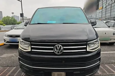 Volkswagen Multivan 2018, 156000 км, за 152036.58 CNY