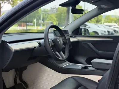 Tesla Model Y 2022, 71800 км, за 148800 CNY