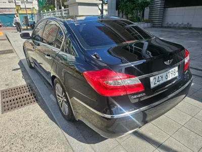 Hyundai Genesis 2013, 188494 км, за 3900000 KRW - фото 4