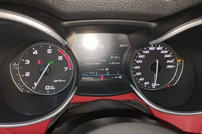 Alfa Romeo Stelvio 2020, 30400 км, за 171321.23 CNY - фото 14