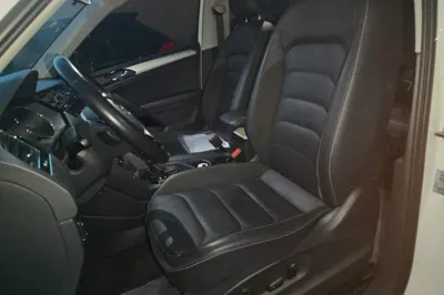 Volkswagen Tiguan L 2019, 80900 км, за 95980.53 CNY - фото 14