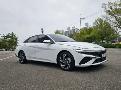 Hyundai Avante 2024, 15225 км, за 23600000 KRW
