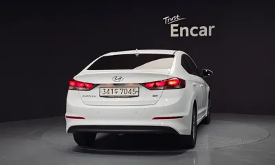Hyundai Avante 2017, 16171 км, за 9900000 KRW