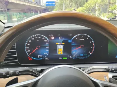 Mercedes-Benz GLS 2022, 73100 км, за 610000 CNY - фото 14