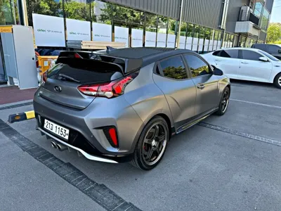 Hyundai Veloster 2018, 93602 км, за 9900000 KRW