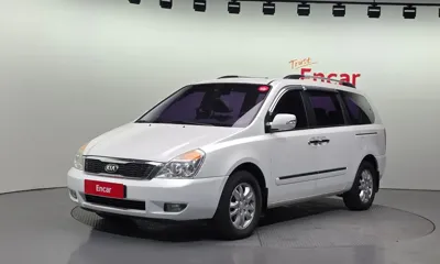 Kia Canival · 2013 год
