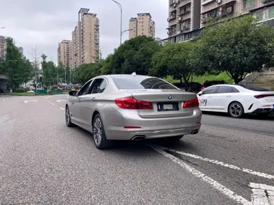 BMW 5 Series 2017, 91000 км, за 114900 CNY - фото 14