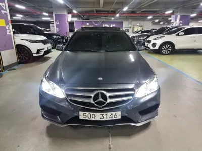 Mercedes-Benz E-Class · 2015 год