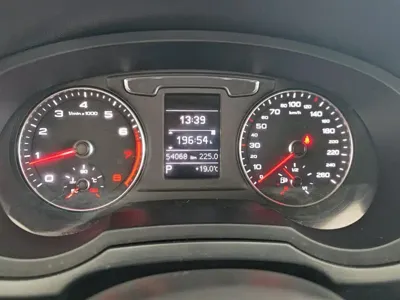 Audi Q3 2017, 54100 км, за 55800 CNY - фото 14
