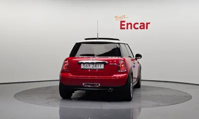 MINI Cooper 2012, 97605 км, за 5900000 KRW