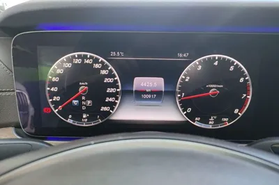 Mercedes-Benz E-Class 2018, 100900 км, за 148548.25 CNY - фото 14