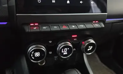 Renault-KoreaSamsung XM3 2020, 105303 км, за 12700000 KRW - фото 31