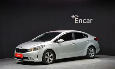 Kia K3 · 2016 год