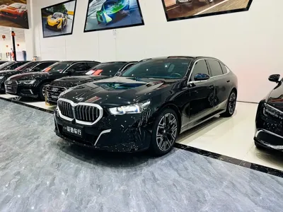 BMW 5 Series · 2024 год