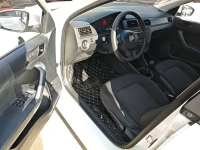 Volkswagen Santana 2019, 87500 км, за 31300 CNY - фото 16