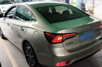 Roewe i5 2020, 68900 км, за 40434.32 CNY