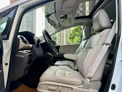 Honda Odyssey 2018, 150000 км, за 88800 CNY - фото 7