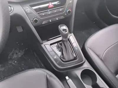 Hyundai Elantra 2019, 104500 км, за 41100 CNY - фото 11