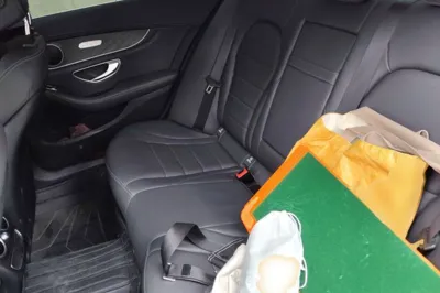 Mercedes-Benz C-Class 2019, 99600 км, за 102513.38 CNY - фото 17