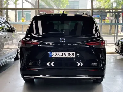 Toyota Sienna 2021, 31004 км, за 48500000 KRW