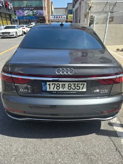 Audi A8 2023, 69500 км, за 79000000 KRW
