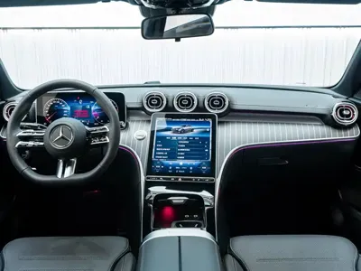 Mercedes-Benz C-Class 2025, 1600 км, за 213800 CNY