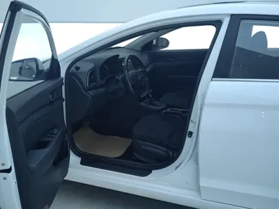 Hyundai Elantra 2018, 64000 км, за 37900 CNY - фото 9