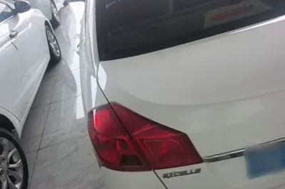 Buick Excelle 2013, 81900 км, за 26804.39 CNY