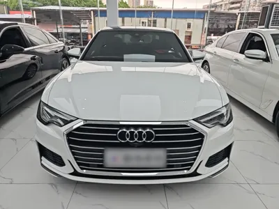 Audi A6L 2021, 74400 км, за 218950.85 CNY - фото 2