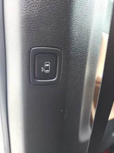 Kia Canival 2023, 87460 км, за 21200000 KRW - фото 9