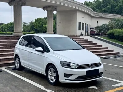 Volkswagen Golf Sportsvan 2018, 100000 км, за 36800 CNY