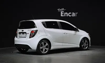ChevroletGMDaewoo Aveo 2015, 82747 км, за 4800000 KRW