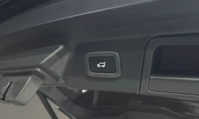 Land Rover Range Rover Velar 2018, 90074 км, за 34290000 KRW - фото 18