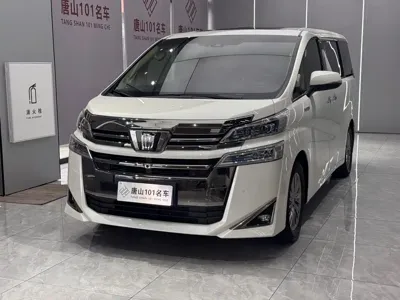 Toyota Vellfire · 2022 год