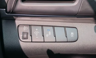 Hyundai Avante 2019, 173813 км, за 8600000 KRW - фото 17
