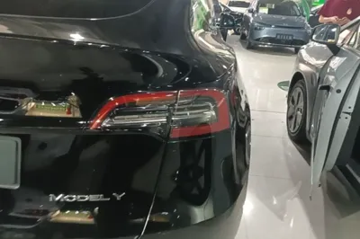 Tesla Model Y 2022, 96900 км, за 175741.1 CNY - фото 8