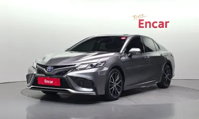 Toyota Camry · 2024 год