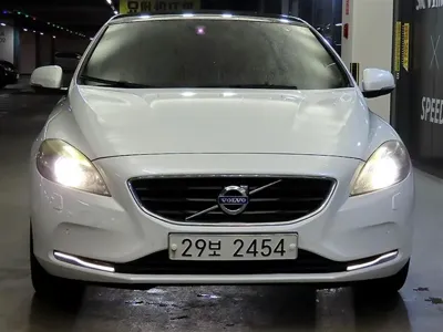 Volvo V40 2016, 187373 км, за 7400000 KRW