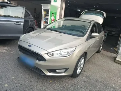 Ford Focus · 2015 год