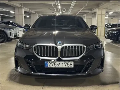 BMW 5-Series 2025, 8998 км, за 62000000 KRW
